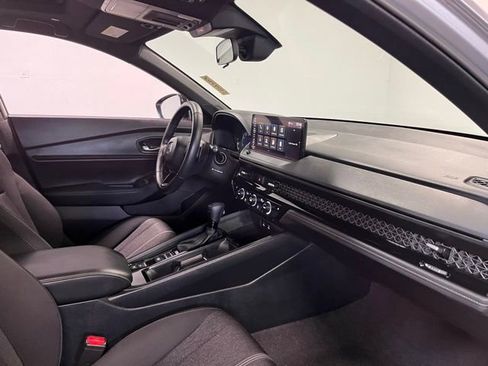 Used 2025 Honda Accord Sport image 11