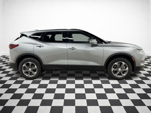 Certified 2025 Chevrolet Blazer LT w/ Driver Confidence Package image 2