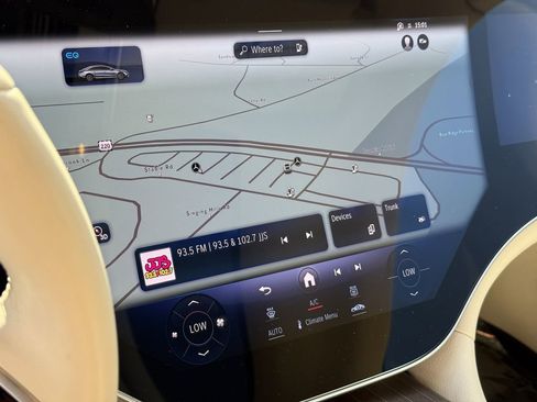 Used 2023 Mercedes-Benz EQS 580 4MATIC Sedan image 19