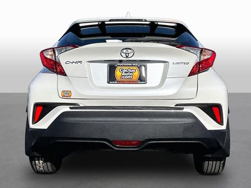 Used 2020 Toyota C-HR Limited FWD image 3