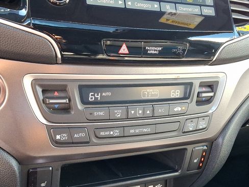 Used 2023 Honda Passport EX-L image 17