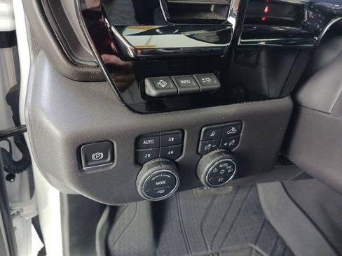 Used 2025 Chevrolet Silverado 1500 ZR2 w/ Technology Package AWD/4WD image 37