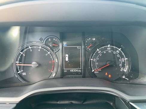 Used 2021 Toyota 4Runner SR5 image 22