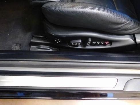 Used 2006 BMW 330Ci Convertible image 23