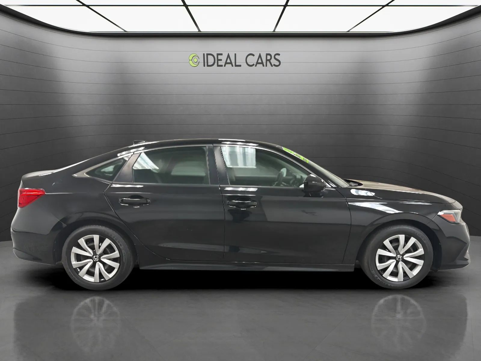 Used 2023 Honda Civic LX image 4