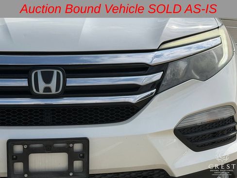Used 2017 Honda Pilot Touring image 3