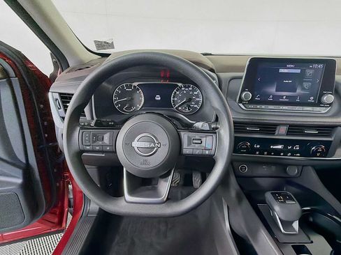 Used 2023 Nissan Rogue SV AWD/4WD image 9