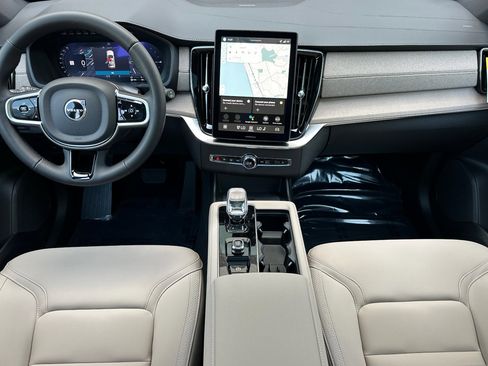 New 2026 Volvo XC90 T8 Plus image 11