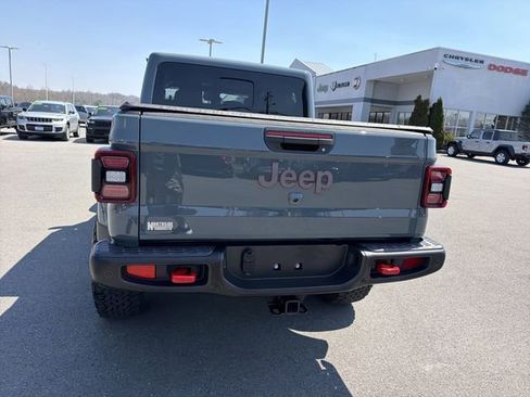 Used 2025 Jeep Gladiator Rubicon image 7