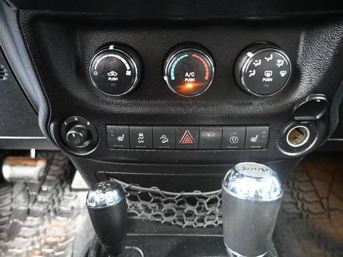 Used 2014 Jeep Wrangler Unlimited Sport AWD/4WD image 11
