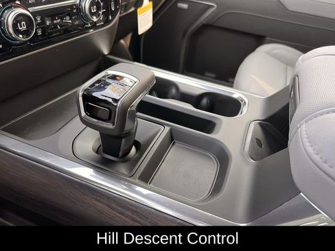 New 2026 GMC Sierra 1500 SLT image 17