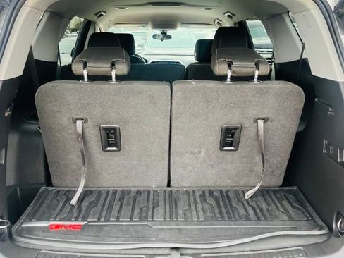 Used 2020 GMC Acadia SLE w/ Driver Convenience Package image 8