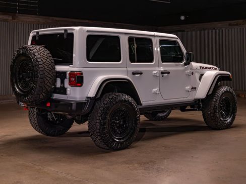 Used 2025 Jeep Wrangler Unlimited Rubicon AWD/4WD image 10