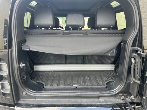 Used 2023 Land Rover Defender 90 X AWD/4WD image 10