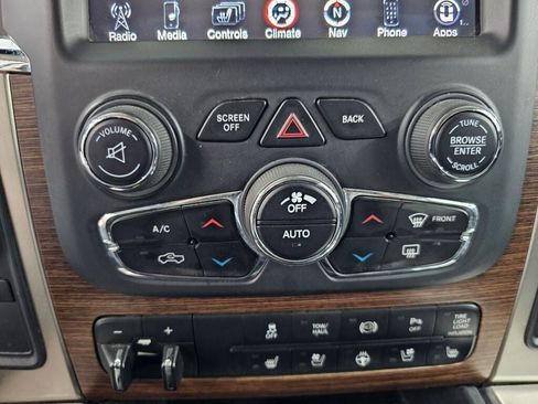 Used 2013 RAM 2500 Laramie w/ Cold Weather Group image 22