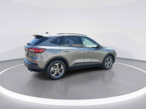 Used 2025 Ford Escape ST-Line Select AWD/4WD image 8