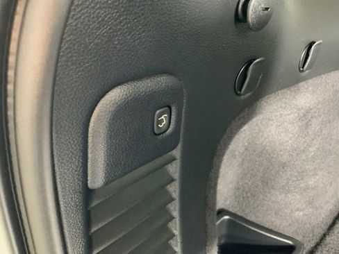 Used 2021 Jeep Grand Cherokee Overland image 30