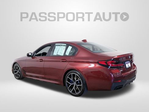 Used 2021 BMW M550i xDrive w/ Dynamic Handling Package image 3