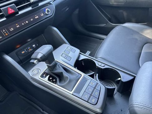 Used 2026 Kia Sportage EX FWD image 28
