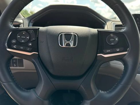Used 2018 Honda Odyssey EX-L image 21