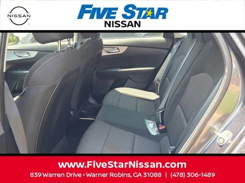 Used 2024 Kia Forte LXS FWD image 7
