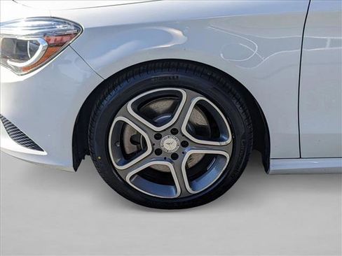 Used 2014 Mercedes-Benz CLA 250 image 22