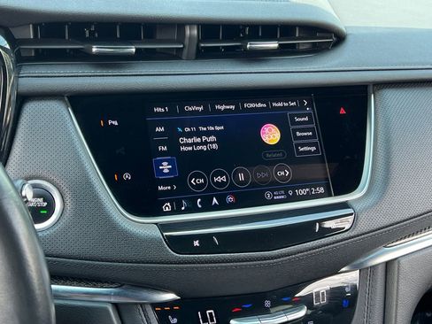 Used 2023 Cadillac XT5 Sportv AWD/4WD image 12