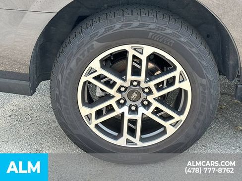 Used 2025 Ford Expedition Active AWD/4WD image 20