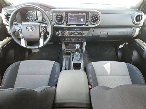 Used 2021 Toyota Tacoma TRD Off-Road w/ Technology Package AWD/4WD image 16