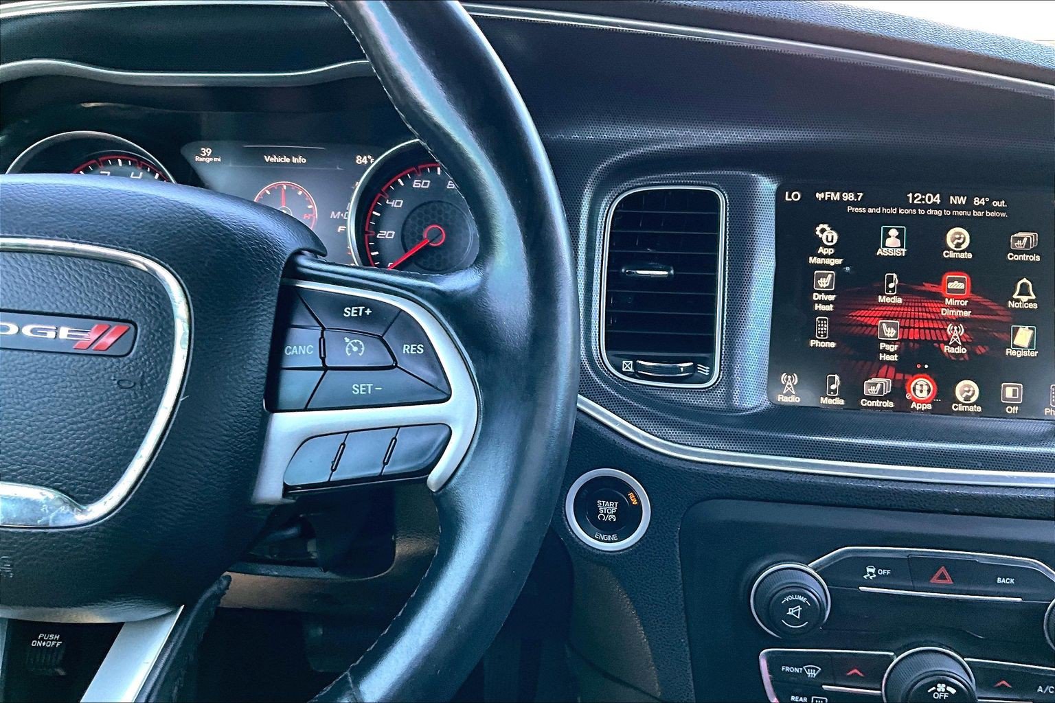 Used 2015 Dodge Charger SXT RWD image 19