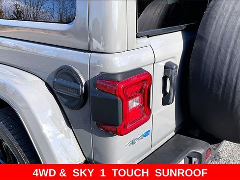 Used 2023 Jeep Wrangler Unlimited Sahara w/ Cold Weather Group image 21