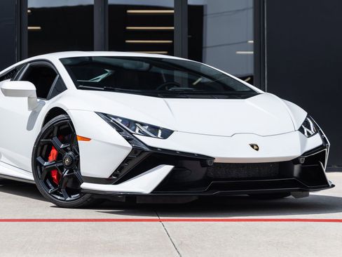 Used 2023 Lamborghini Huracan Tecnica RWD image 6