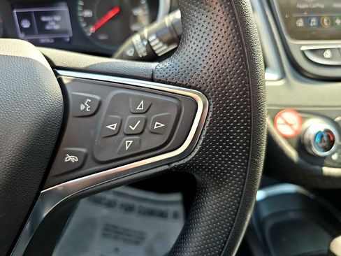 Used 2025 Chevrolet Malibu LT image 24