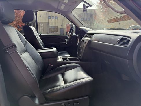 Used 2013 Chevrolet Silverado 2500 LTZ w/ LTZ Plus Package image 12