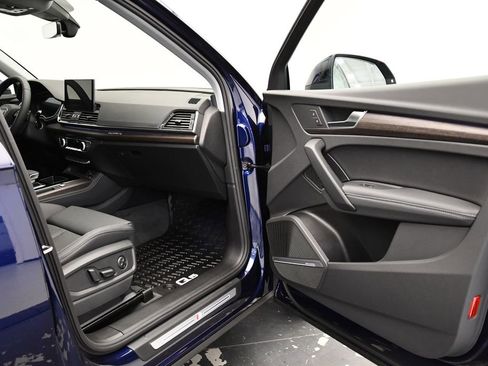 Certified 2025 Audi Q5 2.0T Premium Plus w/ Premium Plus Package image 47