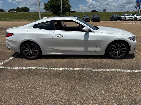Used 2024 BMW 430i Coupe w/ Convenience Package RWD image 4