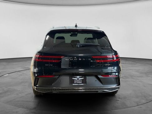 Used 2026 Genesis GV70 2.5T Advanced AWD/4WD image 4