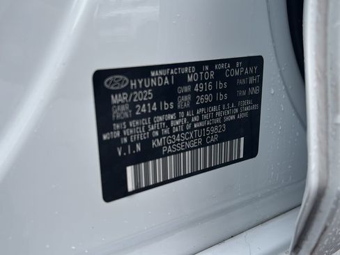 Used 2026 Genesis G70 2.5T Prestige image 43