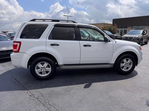 Used 2010 Ford Escape XLT AWD/4WD image 6