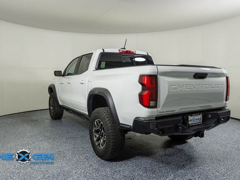 Used 2024 Chevrolet Colorado ZR2 w/ ZR2 Convenience Package III AWD/4WD image 5