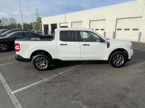 Used 2022 Ford Maverick XLT FWD image 11