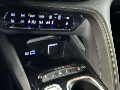 Certified 2023 Buick Envision Essence image 25