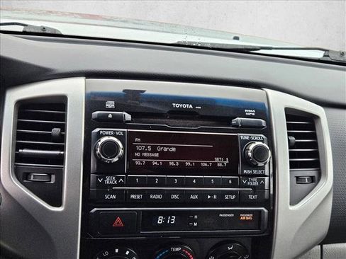 Used 2012 Toyota Tacoma PreRunner w/ SR5 Pkg RWD image 12
