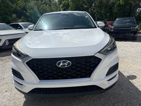 Used 2021 Hyundai Tucson SE FWD image 2