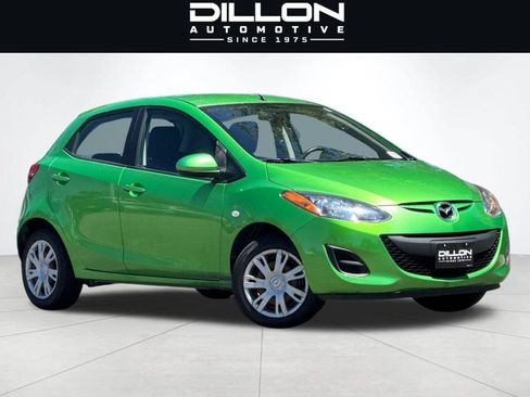 Used 2013 MAZDA MAZDA2 Sport FWD image 2