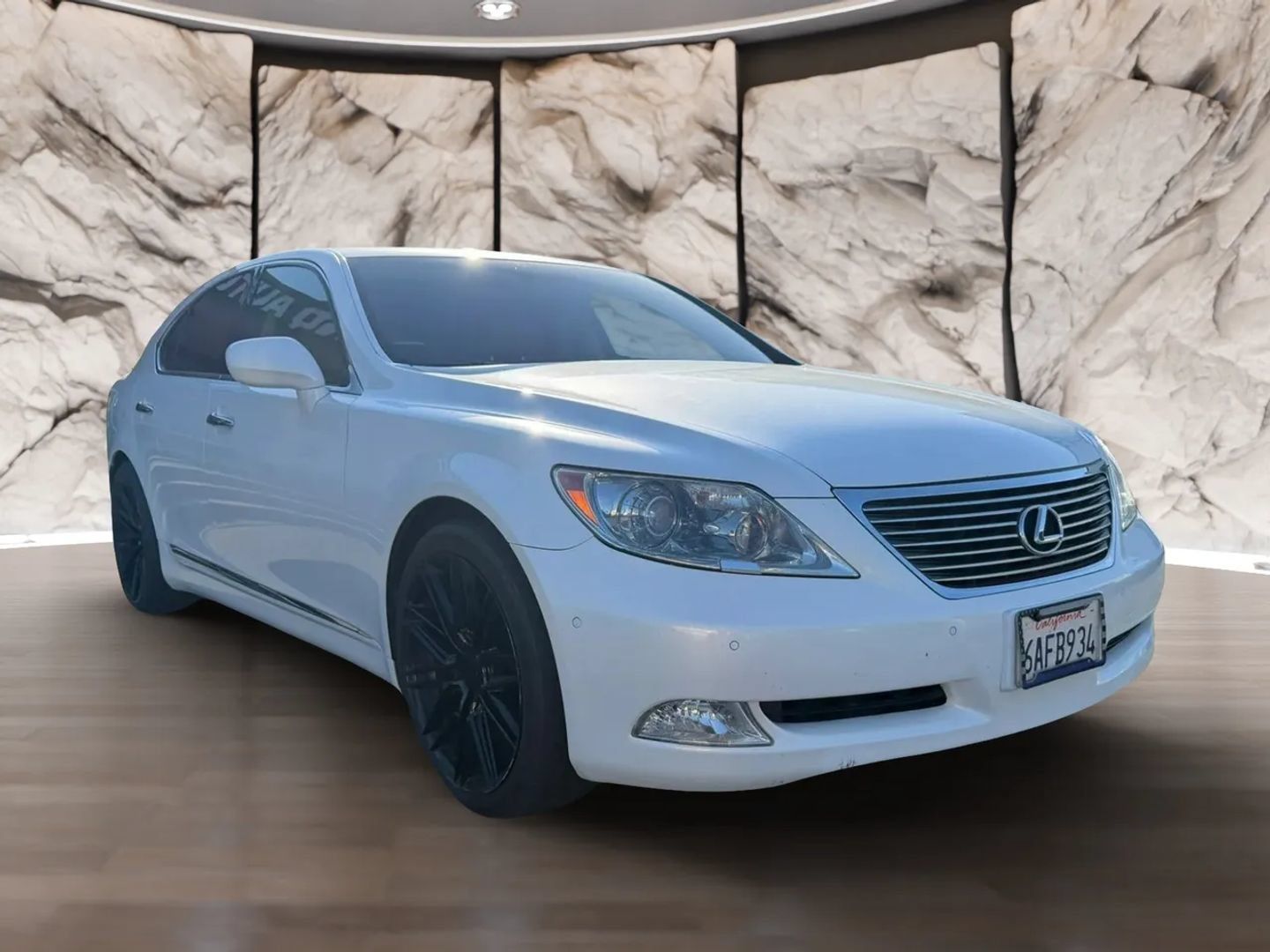 Used 2007 Lexus LS 460 RWD image 3