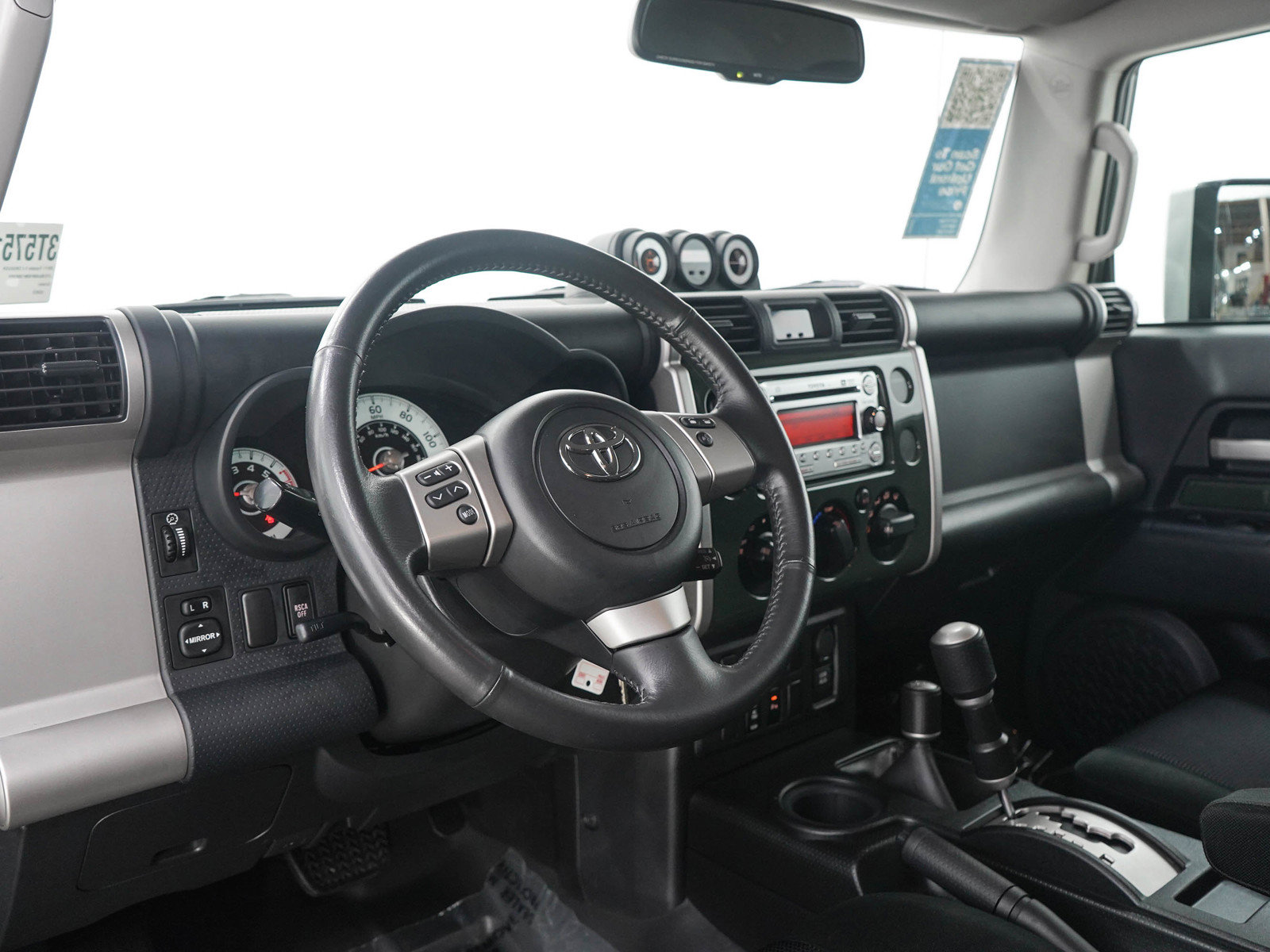 Used 2011 Toyota FJ Cruiser 4WD w/ Upgrade Pkg image 17