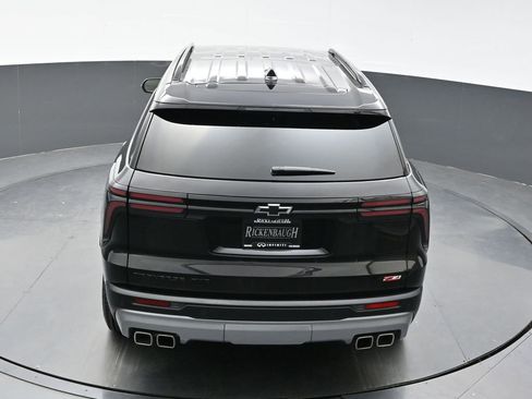 Used 2025 Chevrolet Traverse Z71 AWD/4WD image 30