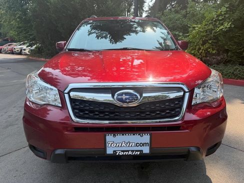 Used 2016 Subaru Forester 2.5i Premium w/ All-Weather Package AWD/4WD image 9
