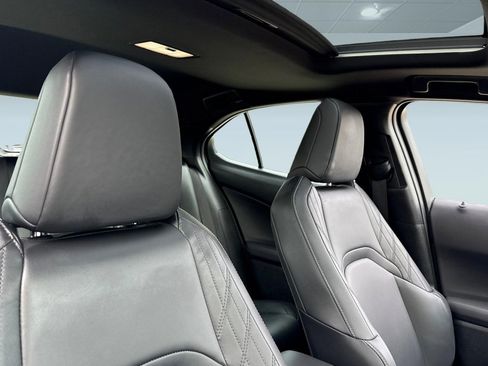 Certified 2025 Lexus UX 300h FWD image 16